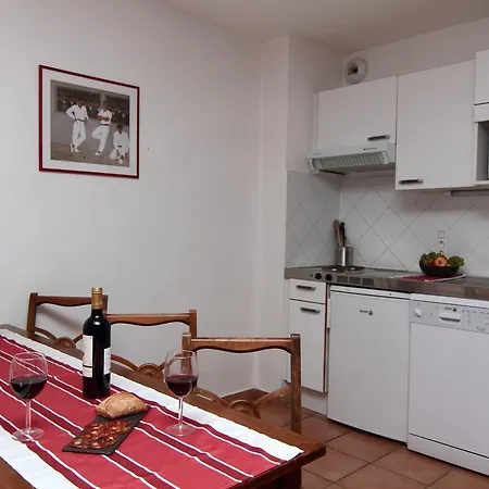 Trinquet Maitena Appart hôtel *